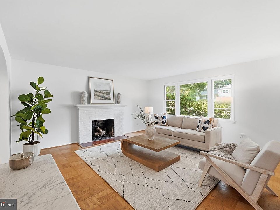 1st image of 7526 June St