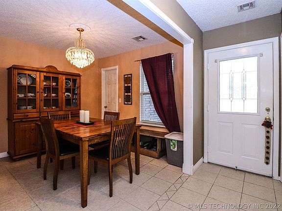 2nd image of 9376 S 258th East Pl E