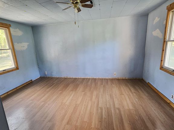 3rd image of 17923 2nd St