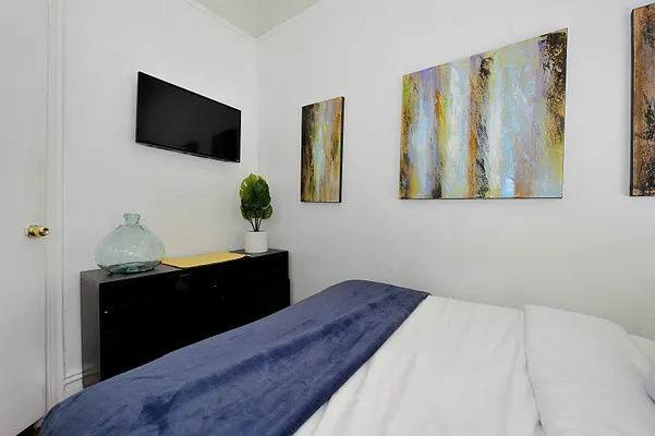 Rented by Furnished Habitat | media 41