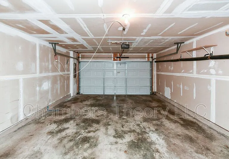 3845 Eisenhower Ave — Photo 31