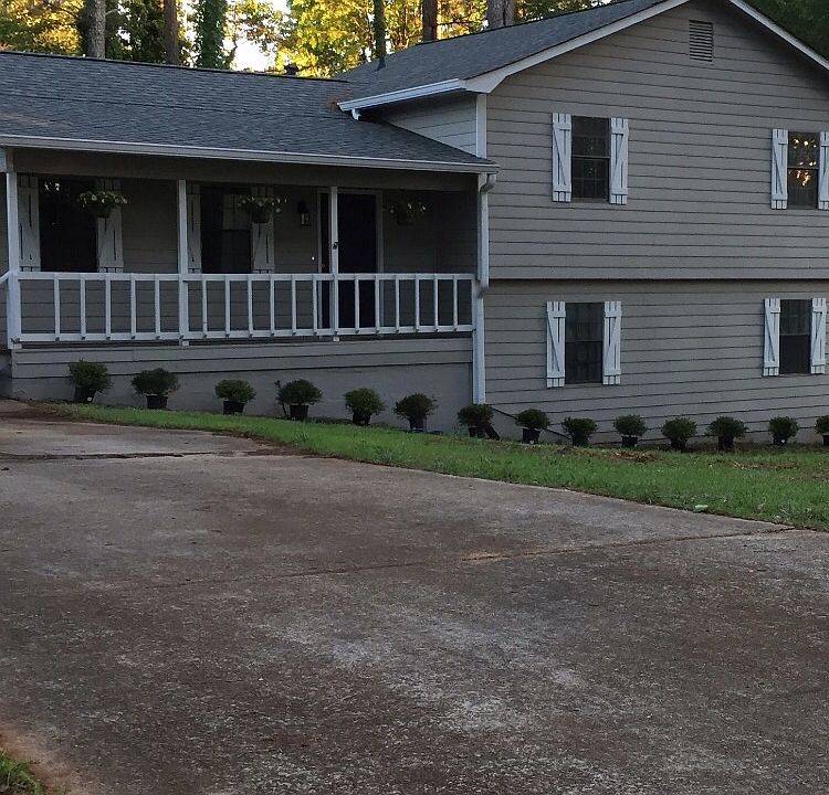 Split-level Ranch