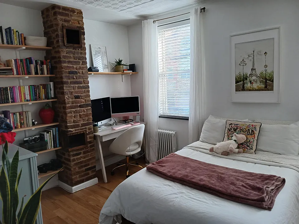 93 Sherman Ave #2
