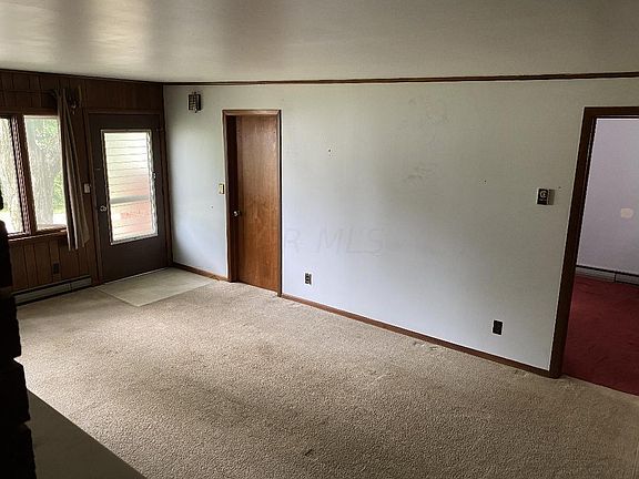 4th image of 103 Brown St