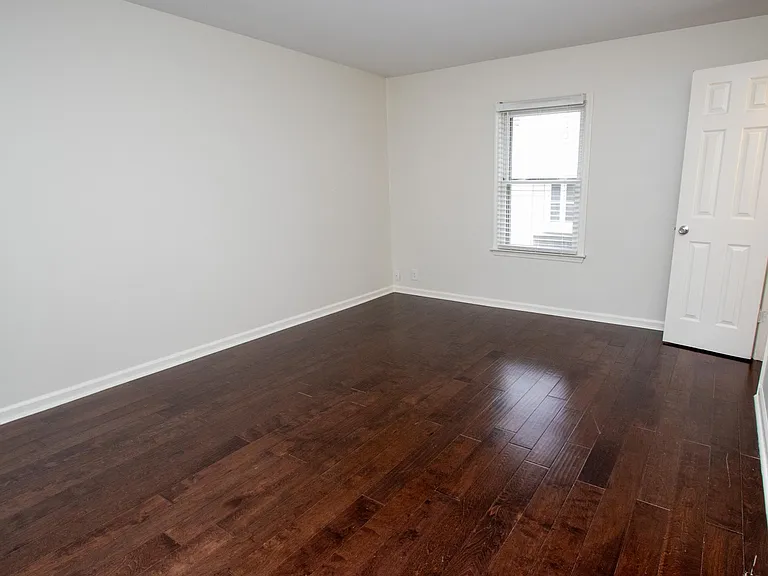3315 Fairmont Dr #9 — Photo 9