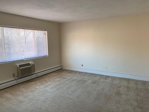 2nd image of 101 N Broadway APT 305