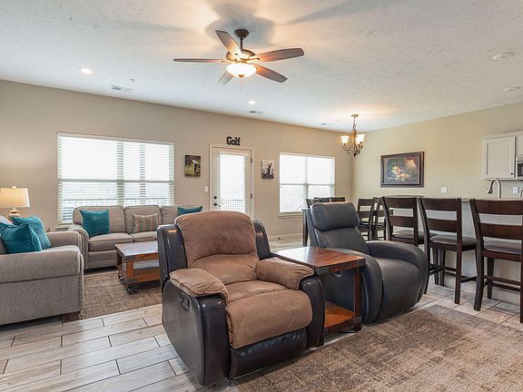 5th image of 71 Bunker Drive #A