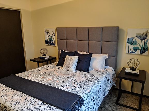 5th image of 1703 Sunrise Lakes Dr APT 11B
