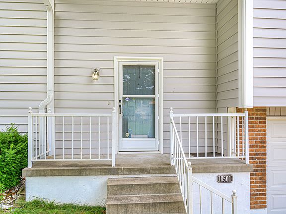 4th image of 18501 E Arrowhead Ln