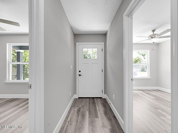 5th image of 2027 MCMILLAN Street