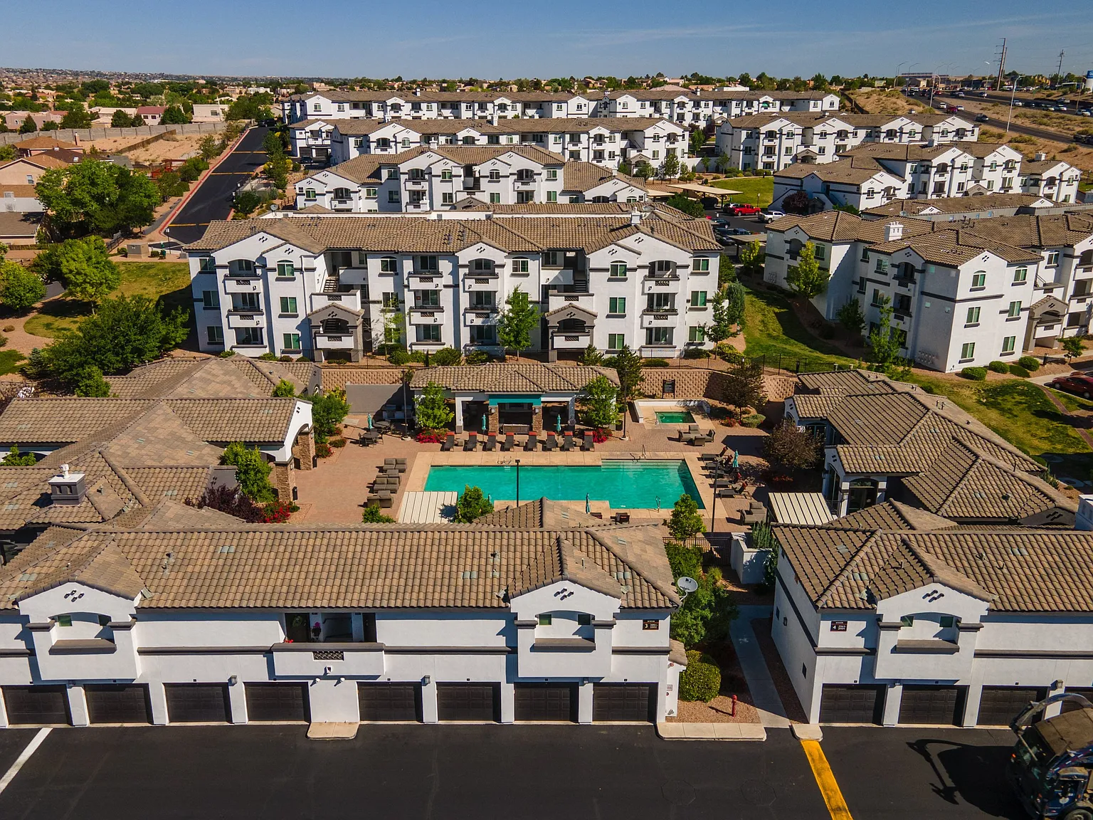 SkyStone Apartments — Photo 4