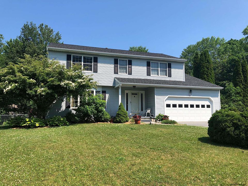 1st image of 617 Minuteman Ln