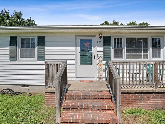 3rd image of 2501 Petersburg St
