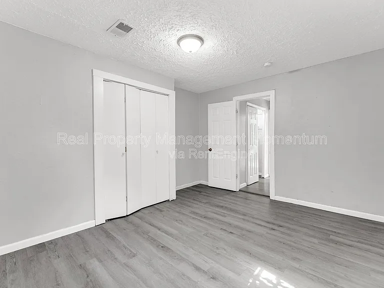 2804 W Washita St — Photo 18