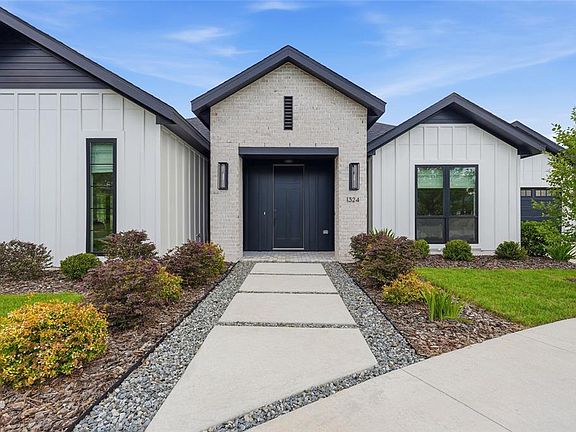 2nd image of 1324 SW 120TH DRIVE