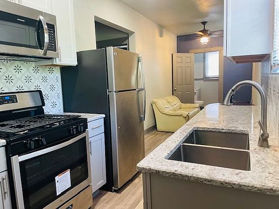 3rd image of 521 W Craig Pl #3