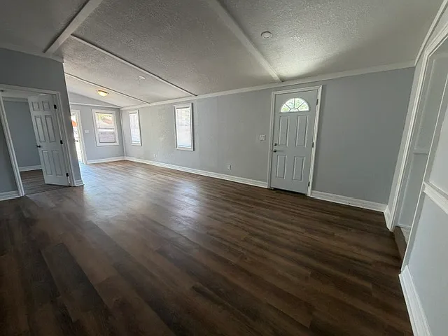 3411 E Lambright St — Photo 4