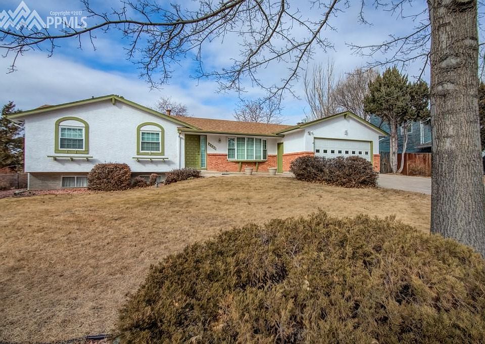 Well Maintained Ranch Style Home