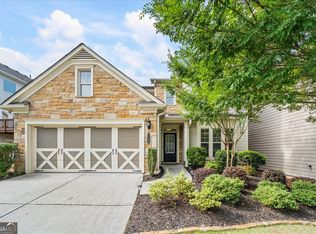 1305 Roswell Manor Cir, Roswell, GA 30076