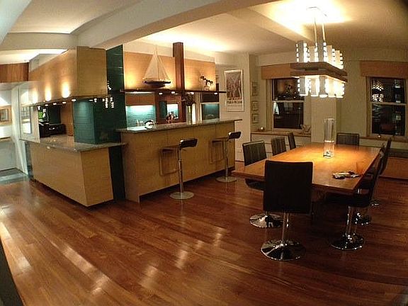 Kitchen/Dining Area