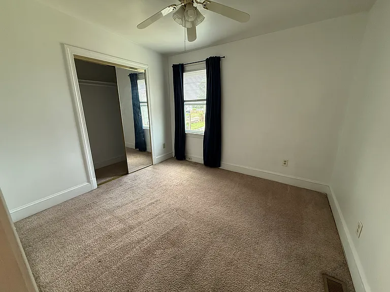 1413 W Leigh St — Photo 4