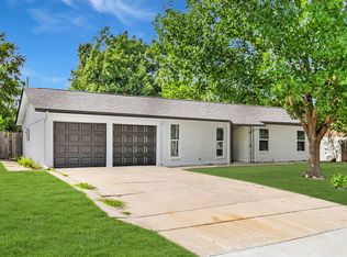 921 Keller Ave, Benbrook, TX 76126