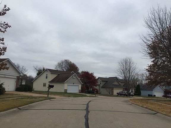 4th image of 12867 Meadowdale Dr