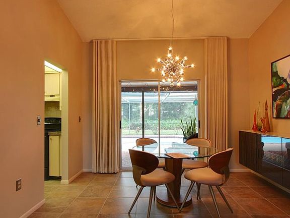 5th image of 4712 Palm Aire Cir