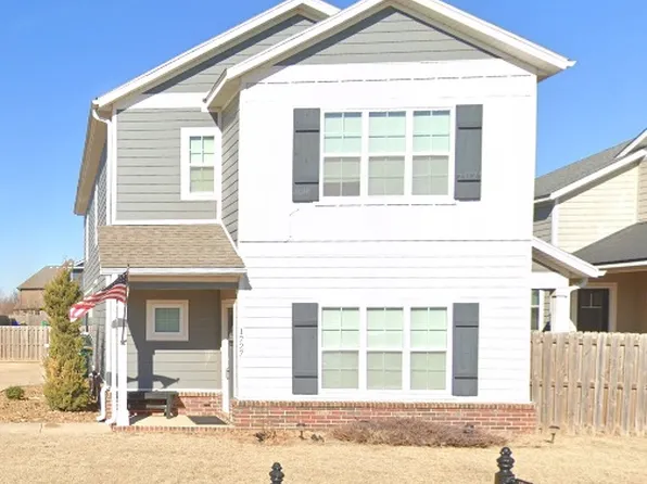 1727 W Whitney Ln, Rogers, AR 72758