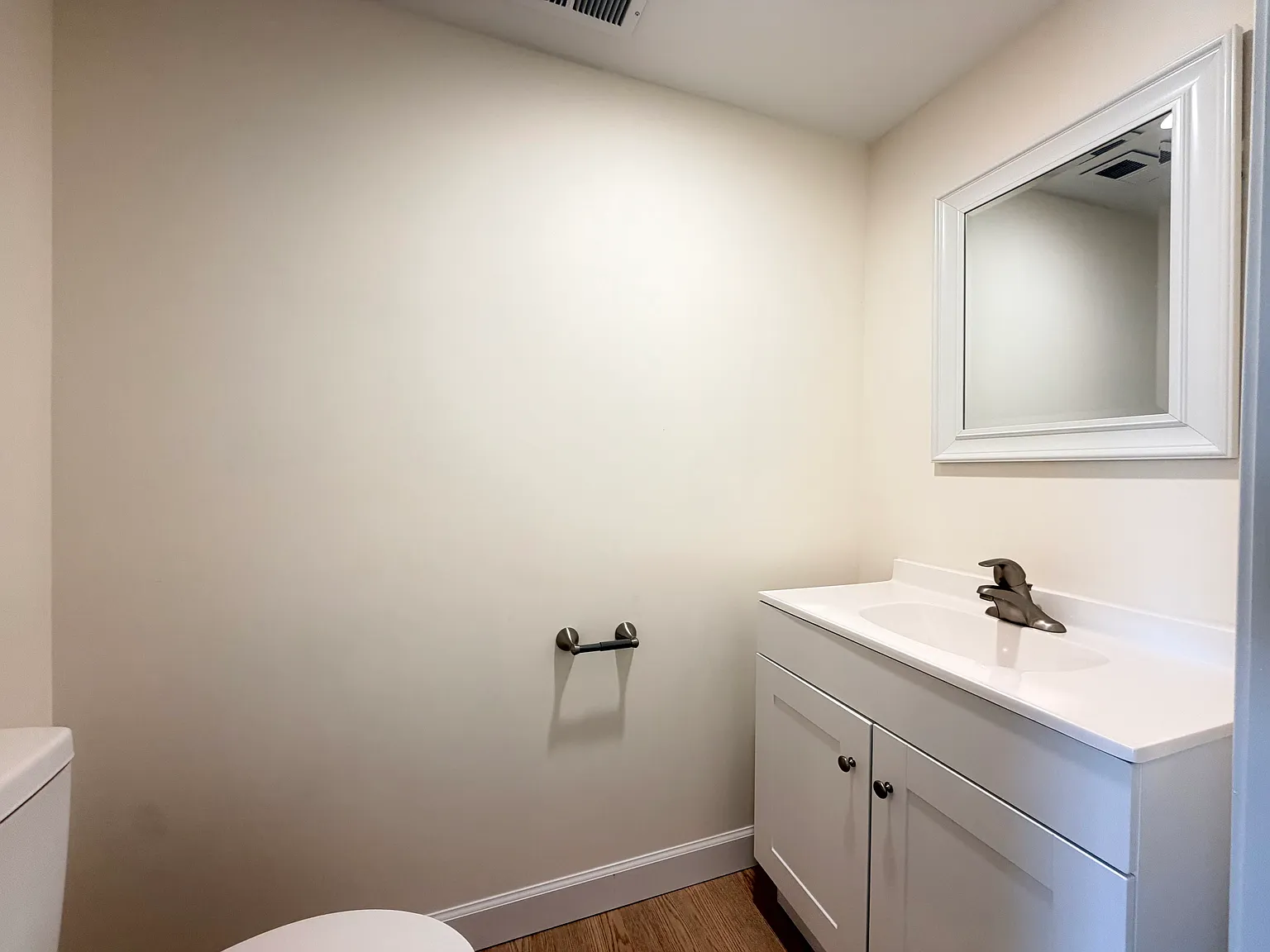 2 bed, 1.5 bath, $1,325 — Photo 3