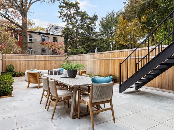 232 Bergen Street image 7 of 21