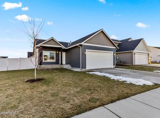 6697 W Irish Cir, Rathdrum, ID 83858