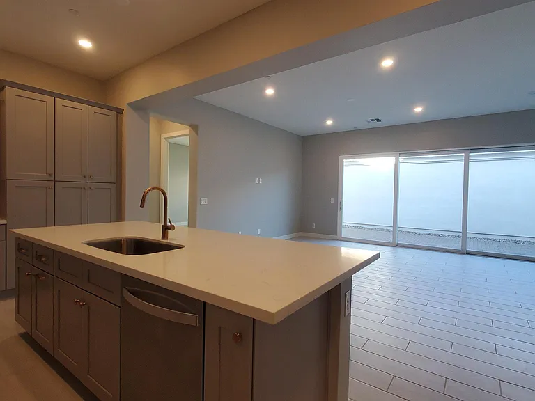 241 E Azalea Dr — Photo 10