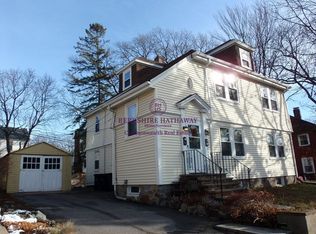 94 Bourne St FLOOR 2, Jamaica Plain, MA 02130