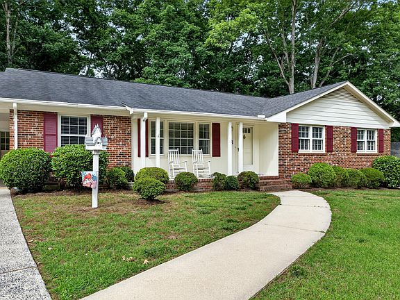 4th image of 18 Dubarry Ct