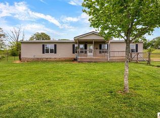 592 N Dixie St, Horse Cave, KY 42749