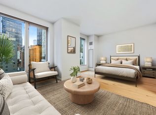 8 Spruce St APT 7Q, New York, NY 10038