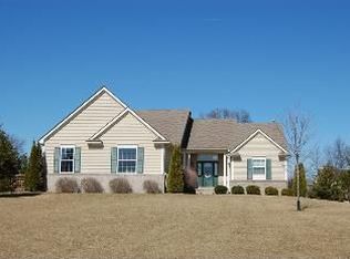 2711 Sand Hill Dr, Dexter, MI