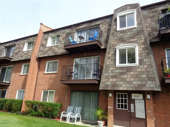 9356 Bay Colony Dr #619, Des Plaines, IL 60016