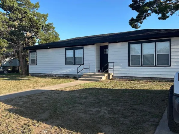 1820 E 24th St, Lubbock, TX 79404