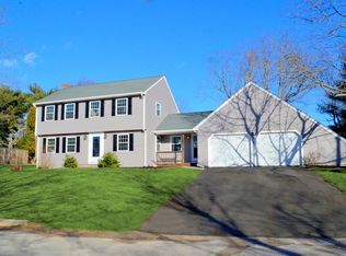 43 Saddle Dr, Bridgewater, MA 02324