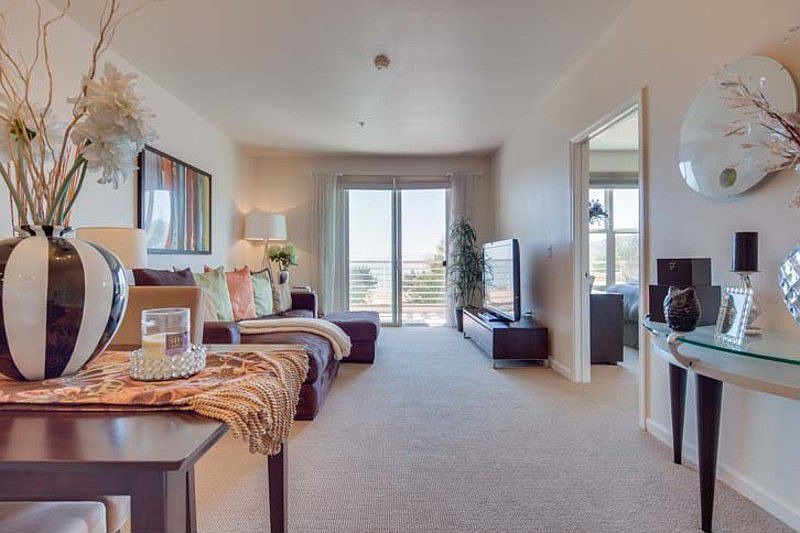 1st image of 301 Crescent Ct APT 3105