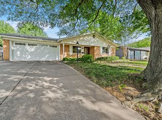 413 Franklin Dr, Euless, TX 76040