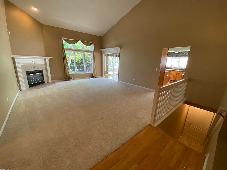 21597 Pinnacle Ct, photo 7