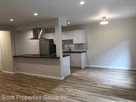 5th image of 11835 Dorothy St APT 7