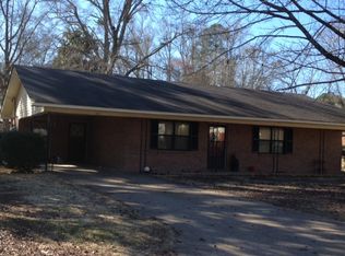 209 Debra St, Carthage, MS 39051