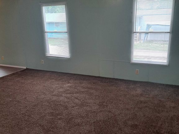 4th image of 1408 W Adams Ave