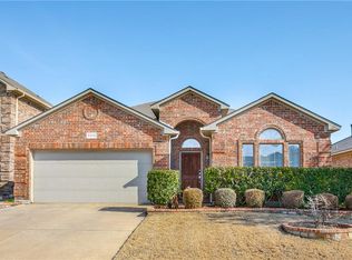 5216 Grayson Ridge Dr, Fort Worth, TX 76179