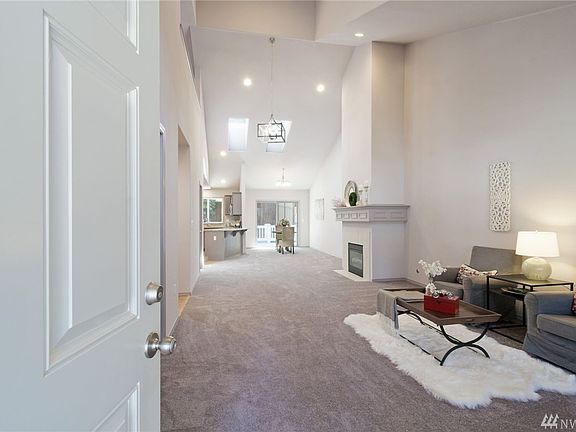 3rd image of 16725 14th Avenue Ct S