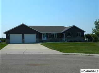 102 Kindler Cir, Lynd, MN 56157